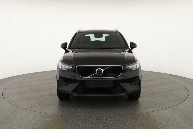 Volvo XC40 Core 2WD B3 Mild-Hybrid Core, AHK, Navi, LED, Winter, Kamera, el. Klappe 