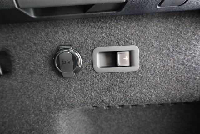 Skoda Kodiaq 2.0 TDI 142kW 4x4 Selection DSG Selection, AHK, Navi, Side, el. Klappe 