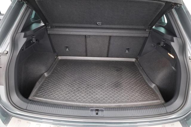 Volkswagen Tiguan Highline BMT/Start-Stopp 4Motion 2.0 TSI DSG 4M R-Line, AHK, Navi, LED, virtualCockpit 