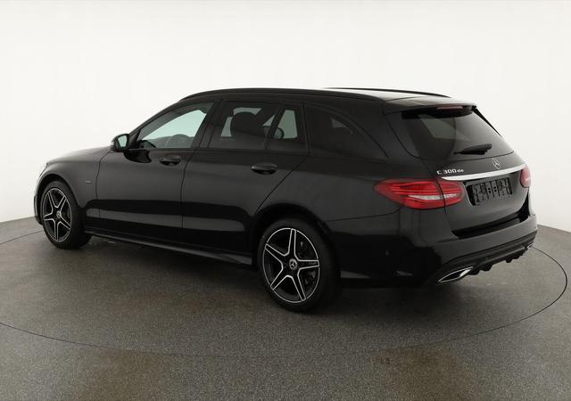Mercedes-Benz C-Klasse T-Modell C 300de T AMG-Line, AHK, Kamera, LED, Side 