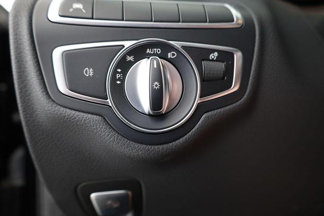 Mercedes-Benz C-Klasse T-Modell C 300de T AMG-Line, AHK, Kamera, LED, Side 
