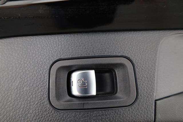 Mercedes-Benz C-Klasse T-Modell C 300de T AMG-Line, AHK, Kamera, LED, Side 