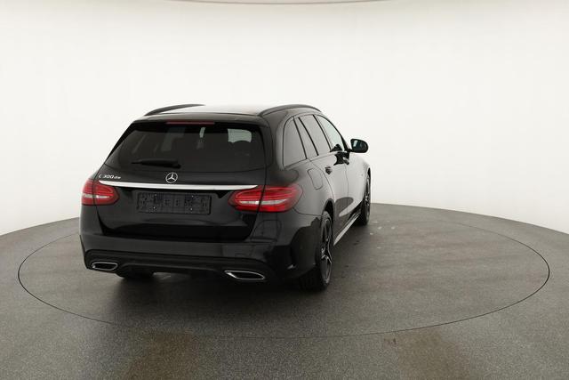 Mercedes-Benz C-Klasse T-Modell C 300de T AMG-Line, AHK, Kamera, LED, Side 