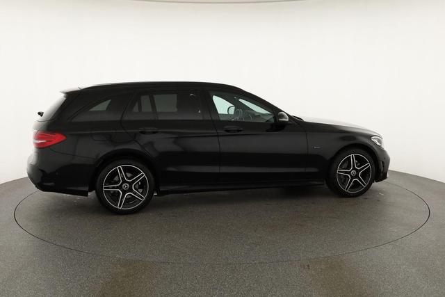 Mercedes-Benz C-Klasse T-Modell C 300de T AMG-Line, AHK, Kamera, LED, Side 