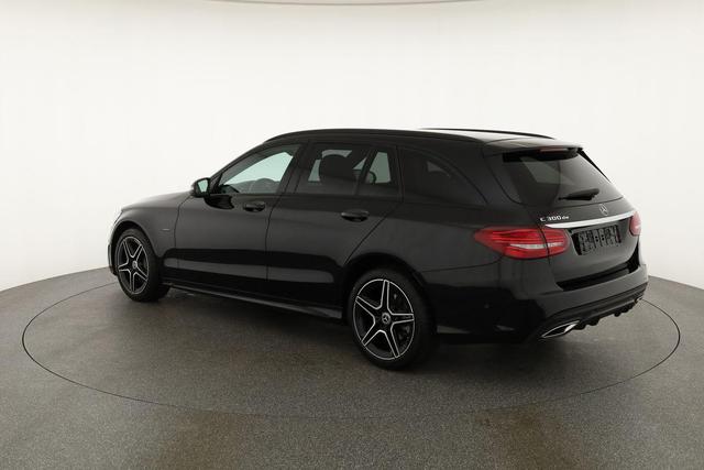 Mercedes-Benz C-Klasse T-Modell C 300de T AMG-Line, AHK, Kamera, LED, Side 