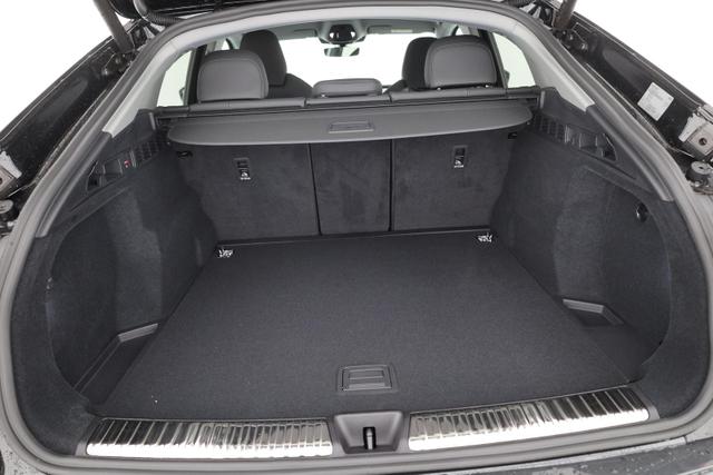 Audi Q5 Sportback 2.0 TDI 150 kW quattro quattro, AHK, Leder, 19-Zoll, Tech-Paket 