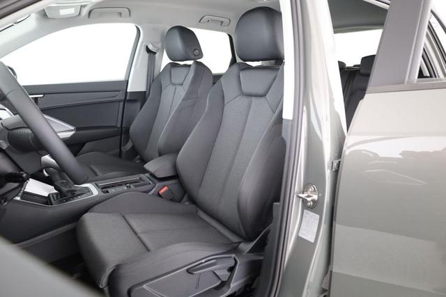Audi Q3 40 TFSI quattro advanced advanced, AHK, 19-Zoll, Navi, el. Klappe, MMIplus, 4-J. Garantie 