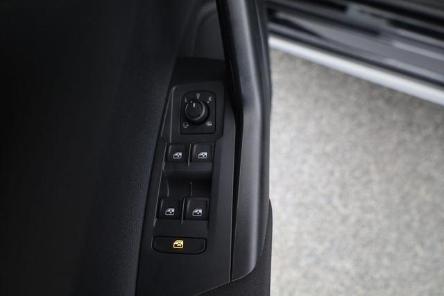 Volkswagen Taigo LIFE 1.0 TSI DSG Life, IQ.Light, Kamera, Ready2, Keyless, 17-Zoll 