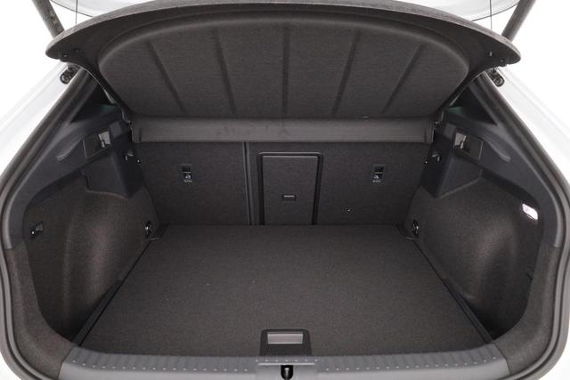 Cupra Formentor 1.5 eTSI 110 kW DSG, AHK, Kamera, el. Klappe, Winterpaket 