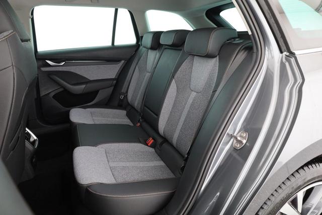 Skoda Octavia Combi 1.5 TSI mHEV 110 kW Selection DSG Selection, Matrix, Navi, Kamera, 18-Zoll, Teilleder 