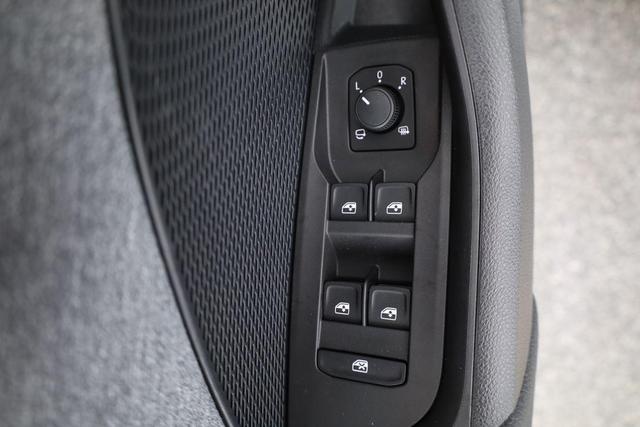 Skoda Octavia Combi 1.5 TSI mHEV 110 kW Selection DSG Selection, Matrix, Navi, Kamera, Teilleder 