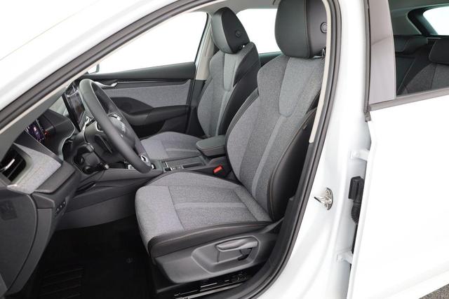 Skoda Octavia Combi 1.5 TSI mHEV 110 kW Selection DSG Selection, Matrix, Navi, Kamera, Teilleder 