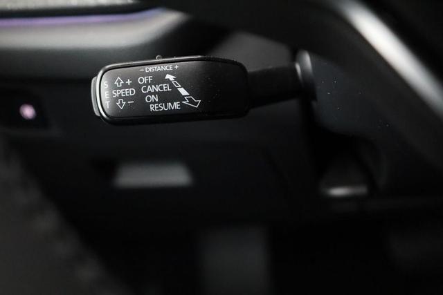 Skoda Octavia Combi 1.5 TSI mHEV 110 kW Selection DSG Selection, Side, Navi, Kamera, Teilleder 