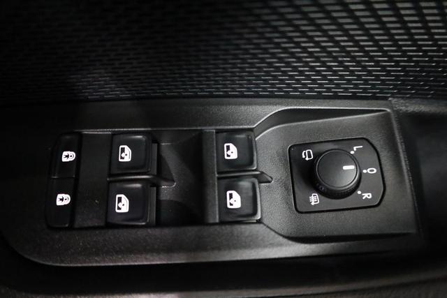 Skoda Octavia Combi 1.5 TSI mHEV 110 kW Selection DSG Selection, Matrix, Navi, Area, HuD, AHK, 19-Zoll, 