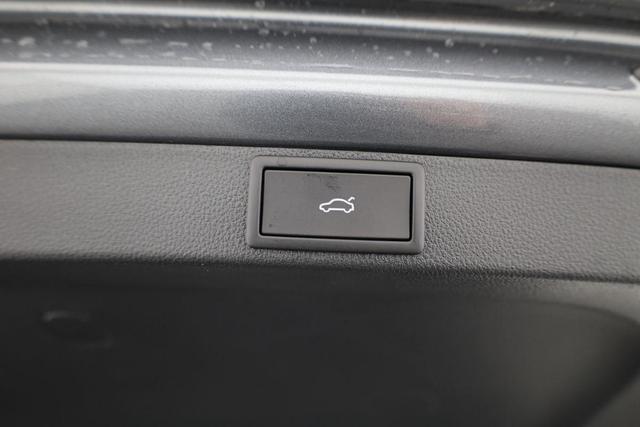 Skoda Octavia Combi 1.5 TSI mHEV 110 kW Selection DSG Selection, Matrix, Navi, Area, HuD, AHK, 19-Zoll, 