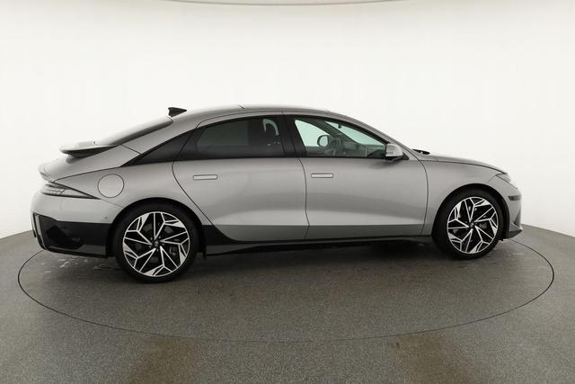 Hyundai IONIQ 6 77,4kWh 4WD Uniq, BOSE, Pano, Wärmepumpe, 20-Zoll 