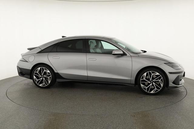 Hyundai IONIQ 6 77,4kWh 4WD Uniq, BOSE, Pano, Wärmepumpe, 20-Zoll 