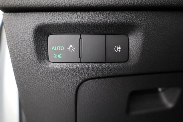 Skoda Octavia Combi 2.0 TDI 110 kW Selection DSG Selection, Navi, AHK, ACC, Kamera, 4-J Garantie 