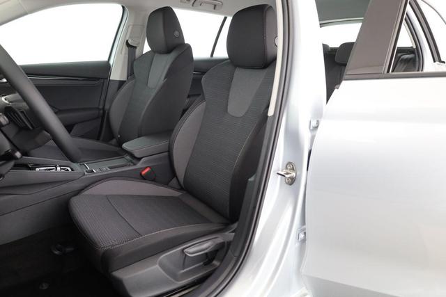 Skoda Octavia Combi 2.0 TDI 110 kW Selection DSG Selection, Navi, AHK, ACC, Kamera, 4-J Garantie 