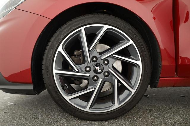 Hyundai i30 Kombi N Line Mild-Hybrid 1.5 T-GDI N-Line, Navi, Kamera, Winterpaket, Tempomat. 18-Zoll 