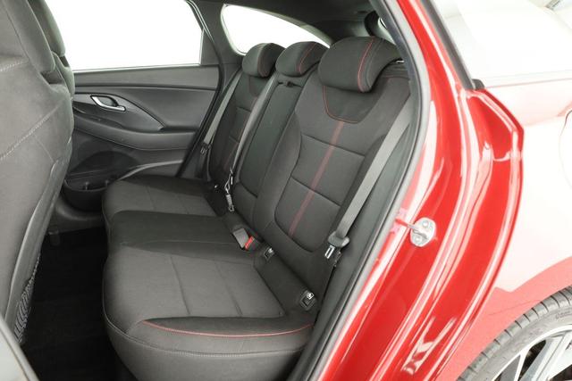 Hyundai i30 Kombi N Line Mild-Hybrid 1.5 T-GDI N-Line, Navi, Kamera, Winterpaket, Tempomat. 18-Zoll 