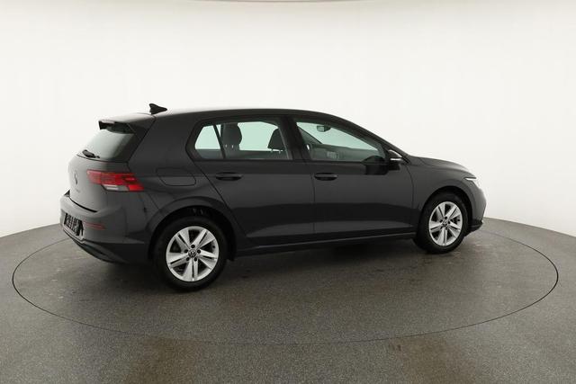 Volkswagen Golf LIFE VIII 1.5 TSI Life, ACC, LED, Kamera, Winterpaket 
