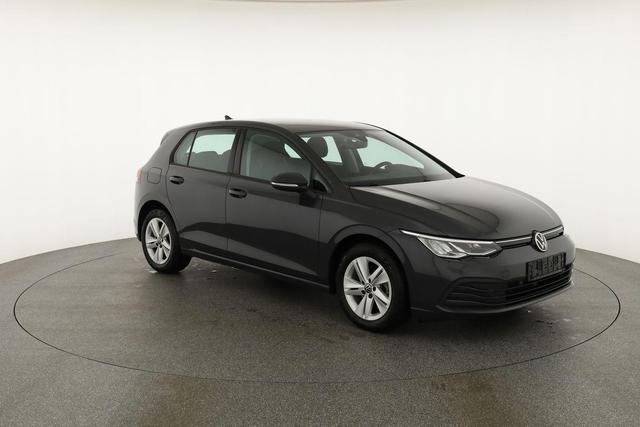 Volkswagen Golf LIFE VIII 1.5 TSI Life, ACC, LED, Kamera, Winterpaket 