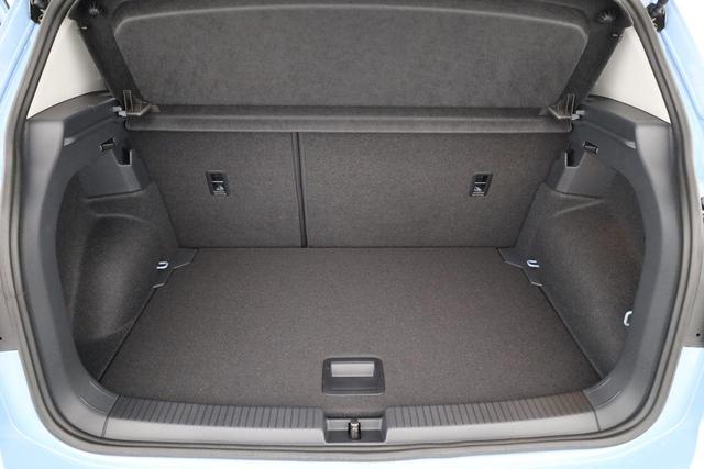 Volkswagen T-Cross 1.0 TSI 85 kW Life DSG Life, Kamera, 17-Zoll, Winterpaket, Climatronic 