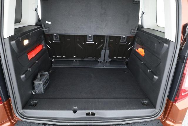 Opel Combo Life Elegance 1.2 Turbo AT Elegance, Navi, Kamera, Side, FS-heizbar 