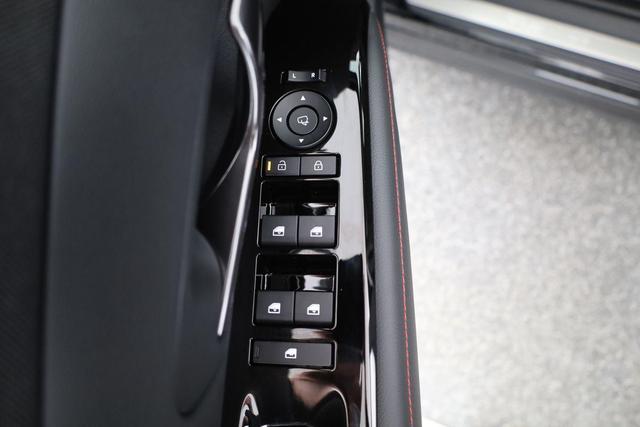 Hyundai TUCSON N Line Mild-Hybrid 2WD 1.6 T-GDI DCT N-LINE, Facelift, Pano, Navi, 19-Zoll, Teilleder 