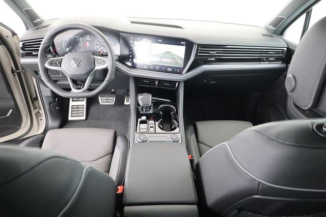 Volkswagen Touareg 3.0 TDI 210 kW 4Motion R-Line V6 Black, 22-Zoll, Dynaudio, HuD, Luft, Standheizung 