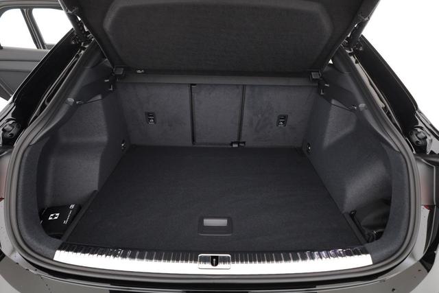 Audi Q3 Sportback 40 TDI quattro S line qu S-LINE, AHK, 19-Zoll, Optik schwarz, Navi, Kamera, el. Klappe 