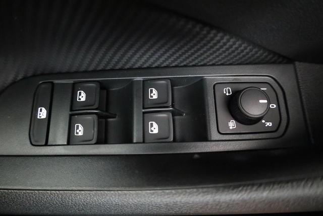Skoda Kamiq Monte Carlo 1.0 TSI DSG Carlo, Matrix, Kamera, Pano, sofort 