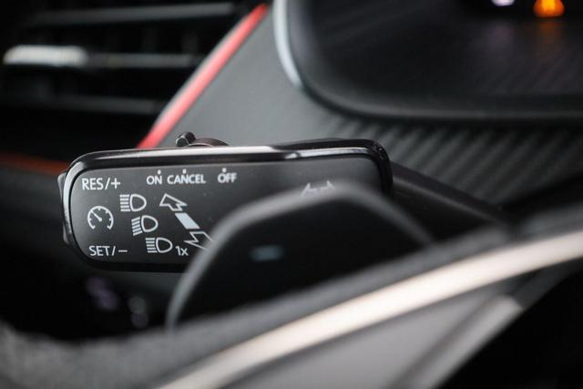 Skoda Kamiq Monte Carlo 1.0 TSI DSG Carlo, Matrix, Kamera, Pano, sofort 