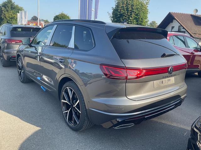 Volkswagen Touareg 3.0 TDI 210 kW 4Motion R-Line V6 Black, 22-Zoll, Dynaudio, HuD, Luft, Standheizung 