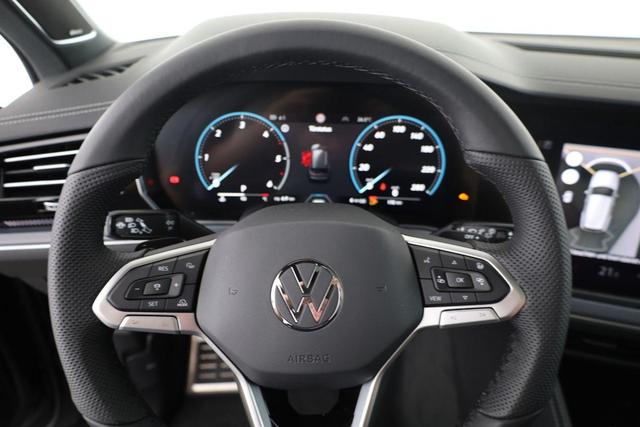 Volkswagen Touareg 3.0 TDI 210 kW 4Motion R-Line V6 Black, 22-Zoll, Dynaudio, HuD, Luft, Standheizung 