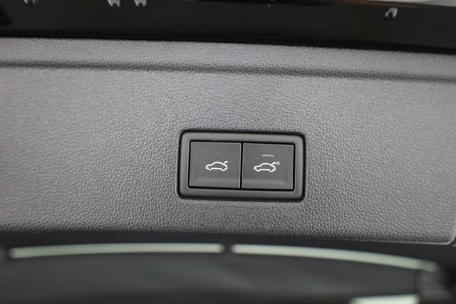 Volkswagen Touareg 3.0 TDI 210 kW 4Motion R-Line V6 Black, 22-Zoll, Dynaudio, HuD, Luft, Standheizung 