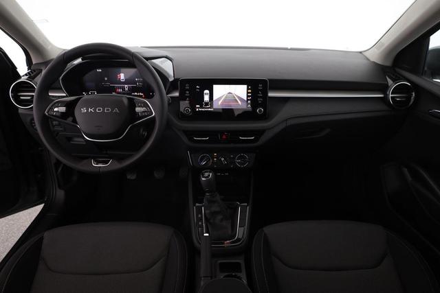 Skoda Fabia Selection 1.0 TSI 130 Jahre, Kamera, Winter, 5-J Garantie 
