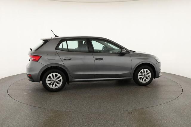 Skoda Fabia Selection 1.0 TSI 130 Jahre, Kamera, Winter, 5-J Garantie 