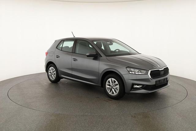 Skoda Fabia Selection 1.0 TSI 130 Jahre, Kamera, Winter, 5-J Garantie 