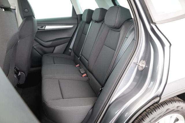 Skoda Karoq Selection 1.5 TSI Selection, AHK, el. Klappe, Kamera, Ladeboden, Winter 