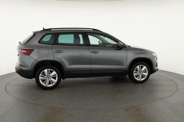 Skoda Karoq Selection 1.5 TSI Selection, AHK, el. Klappe, Kamera, Ladeboden, Winter 