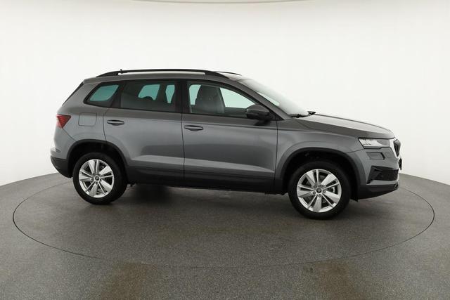 Skoda Karoq Selection 1.5 TSI Selection, AHK, el. Klappe, Kamera, Ladeboden, Winter 