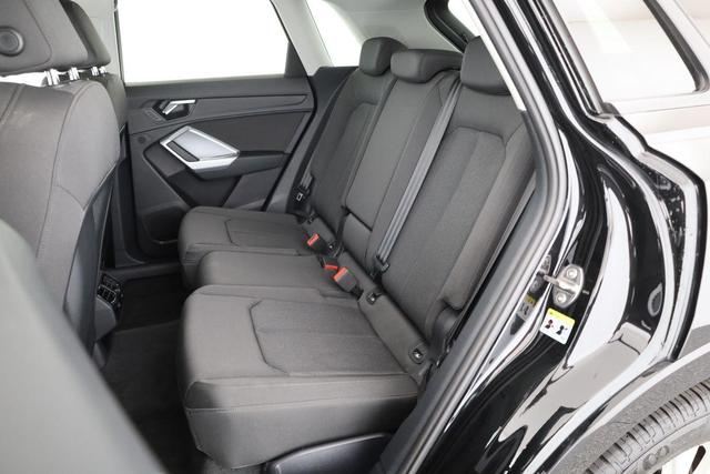 Audi Q3 40 TDI quattro advanced S-Tronic advanced, AHK, ACC, Kamera, LED, MMI Plus 