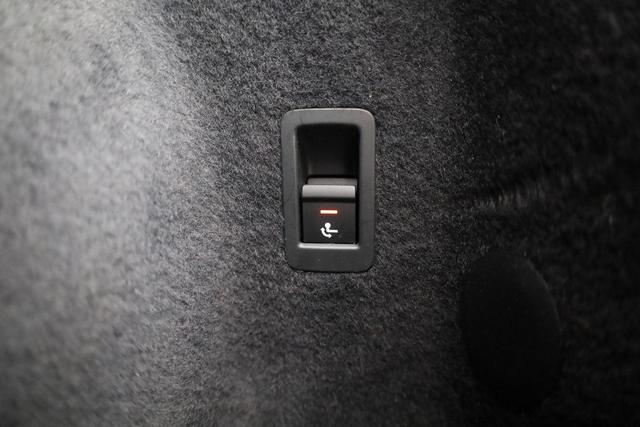 Audi Q3 40 TDI quattro advanced S-Tronic advanced, AHK, ACC, Kamera, LED, MMI Plus 