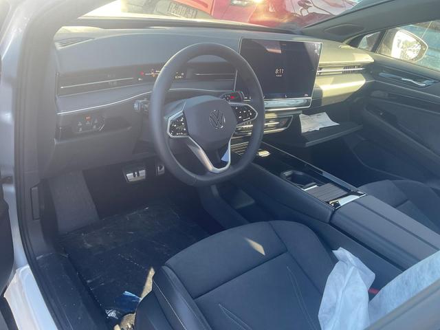Volkswagen ID.7 Kombi - Pro 210 kW Tourer Pro, HuD, IQ.Light, AreaView, easyOpen, NaviPro Max