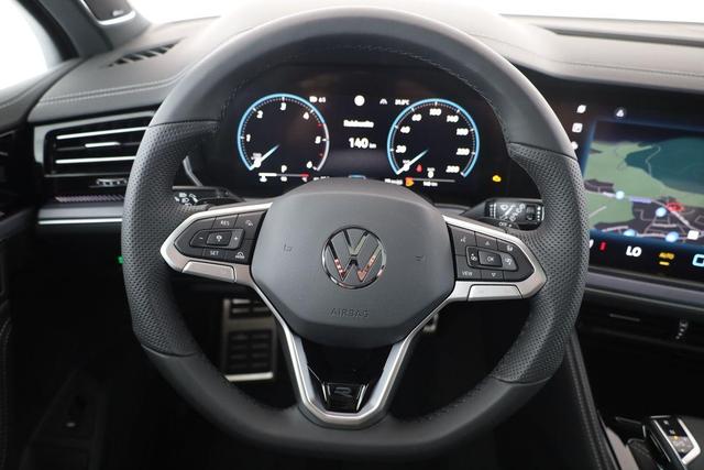Volkswagen Touareg 3.0 TDI 210 kW 4Motion R-Line V6 Black, 22-Zoll, Dynaudio, HuD, Luft, Standheizung 