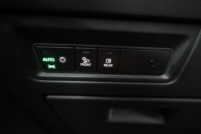 Volkswagen Touareg 3.0 TDI 210 kW 4Motion R-Line V6 Black, 22-Zoll, Dynaudio, HuD, Luft, Standheizung 
