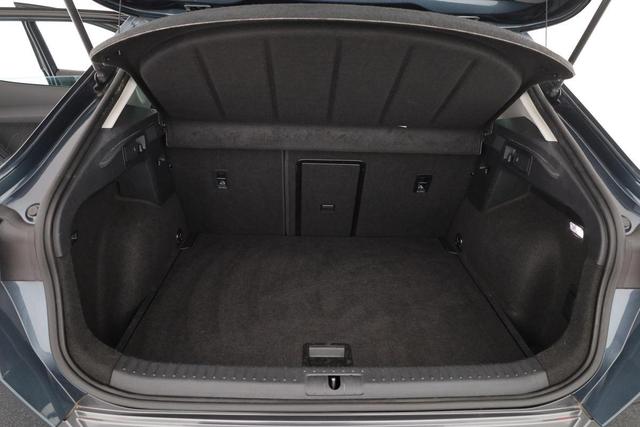 Cupra Formentor Basis 1.5 TSI DSG, Navi, AHK, el. Klappe, Kamera, Parklenk 