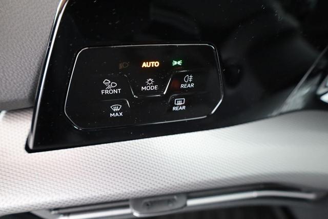 Volkswagen Golf Variant 1.5 eTSI 110 kW Style VIII DSG Style, AHK, Navi, Kamera, LED-Plus 